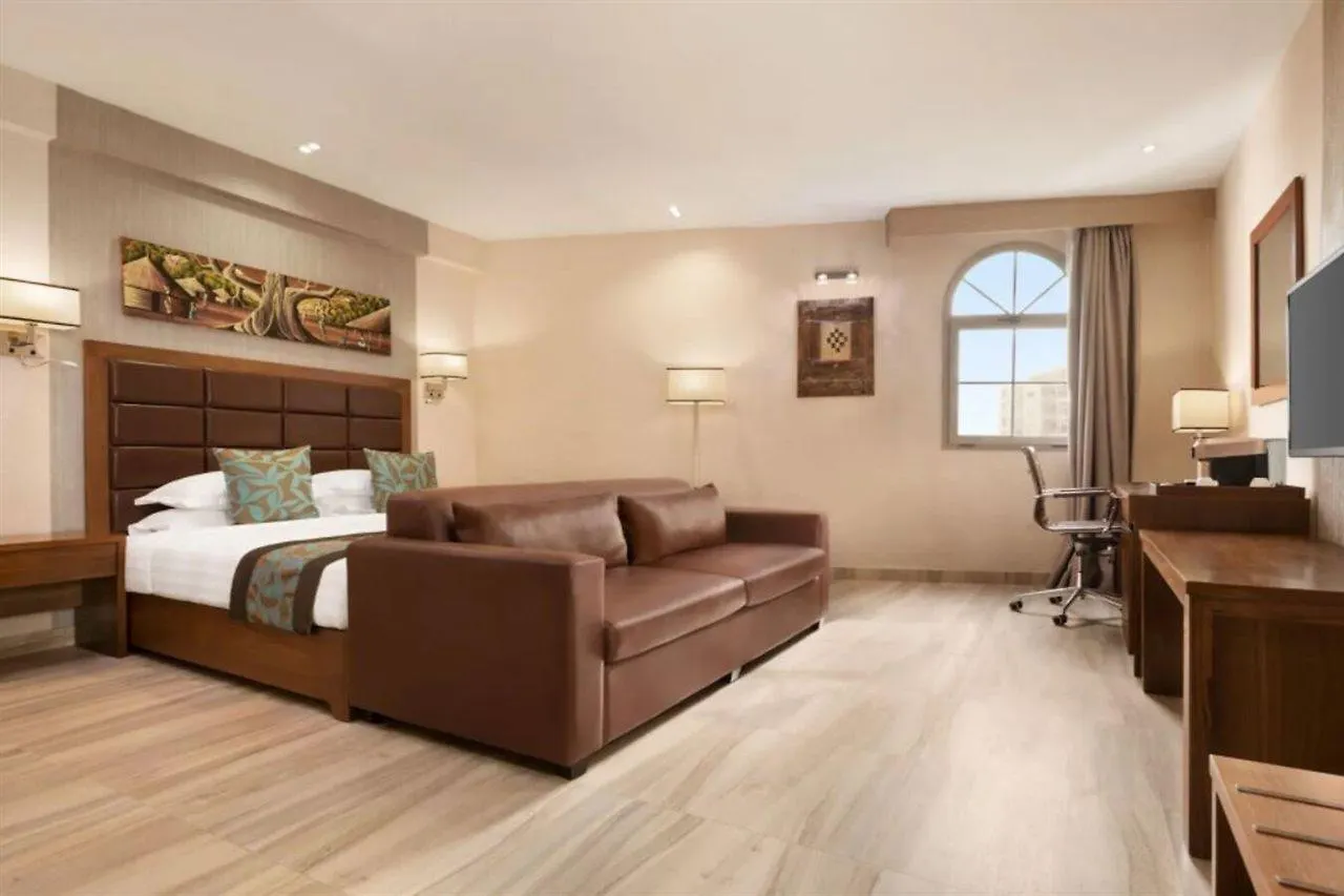 Days Hotel & Suites By Wyndham Dakar